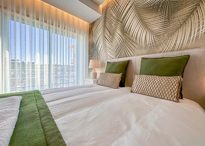 Luxury 1 Bedroom Apartment, Marina De Albufeira3 *