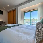Luxury 1 Bedroom Apartment, Marina De Albufeira3 アパート